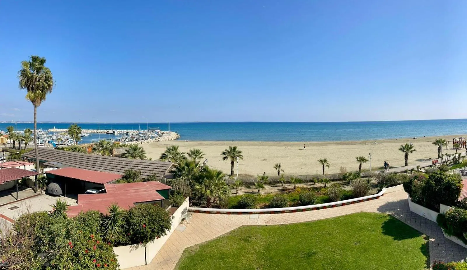 Apartament Sea View Suite In Makenzy Larnaca