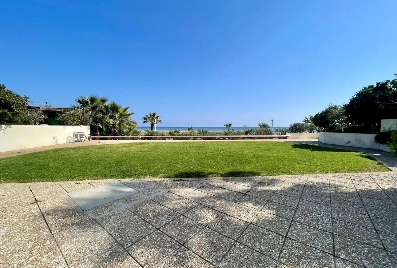 Apartament Sea View Suite In Makenzy Larnaca