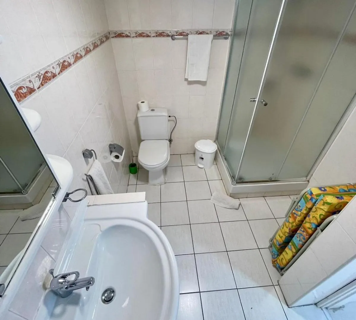 Sea View Suite In Makenzy Larnaca Apartament